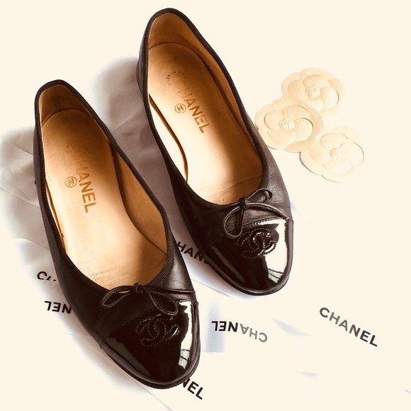 Chanel Lamb Leather Cap Toe Ballet Flat - Picture 3 of 8